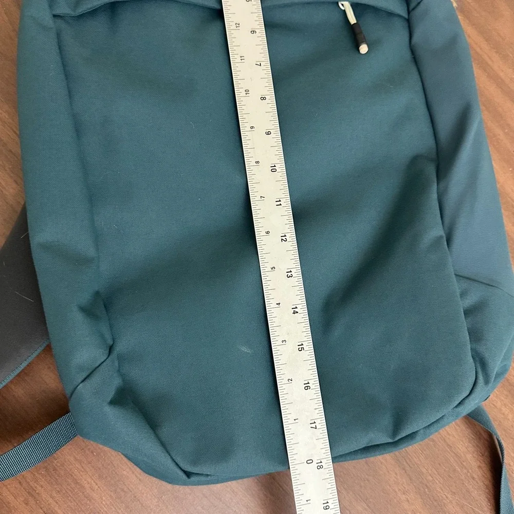Osprey Arcane Day Backpack Unisex Large Teal Green Adjustable Straps Laptop Bag